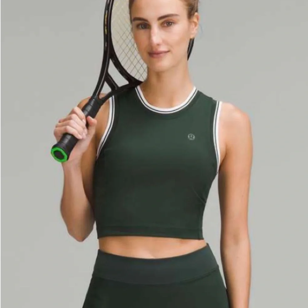Lululemon Varsity Scoop-Neck Cropped Tennis Tank Top *Medium Support, B/C Cup